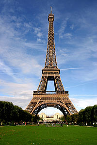 200px-Paris_06_Eiffelturm_4828[1].jpg 200300 17K